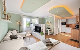EDLER WOHNRAUM Luxuriöse Stadtoase mit Balkon, Kaffeevollautomat, Lift&Parkplatz